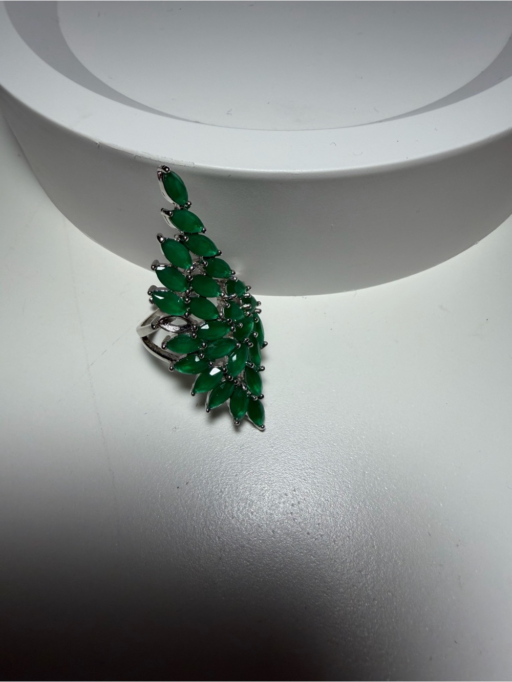 Green Marquise Cluster Cocktail Ring - Women Jewelry - Picture 1 of 2